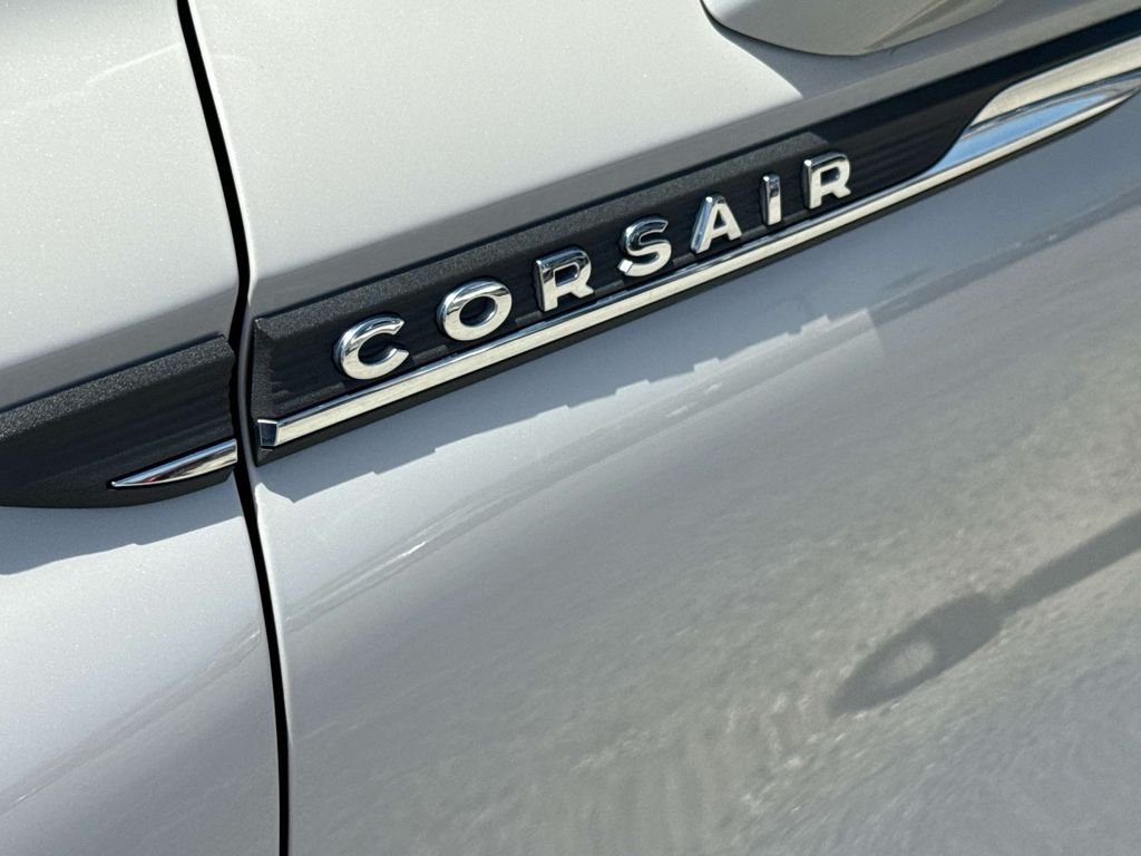 Certified Used 2022 Pearl Metallic Lincoln Standard image 9