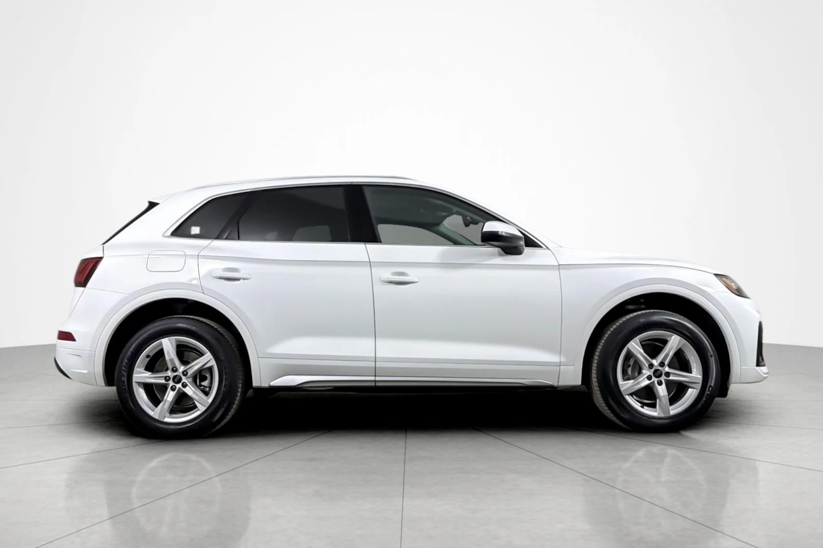 Used 2023 Ibis White Audi Premium 40 TFSI quattro image 6