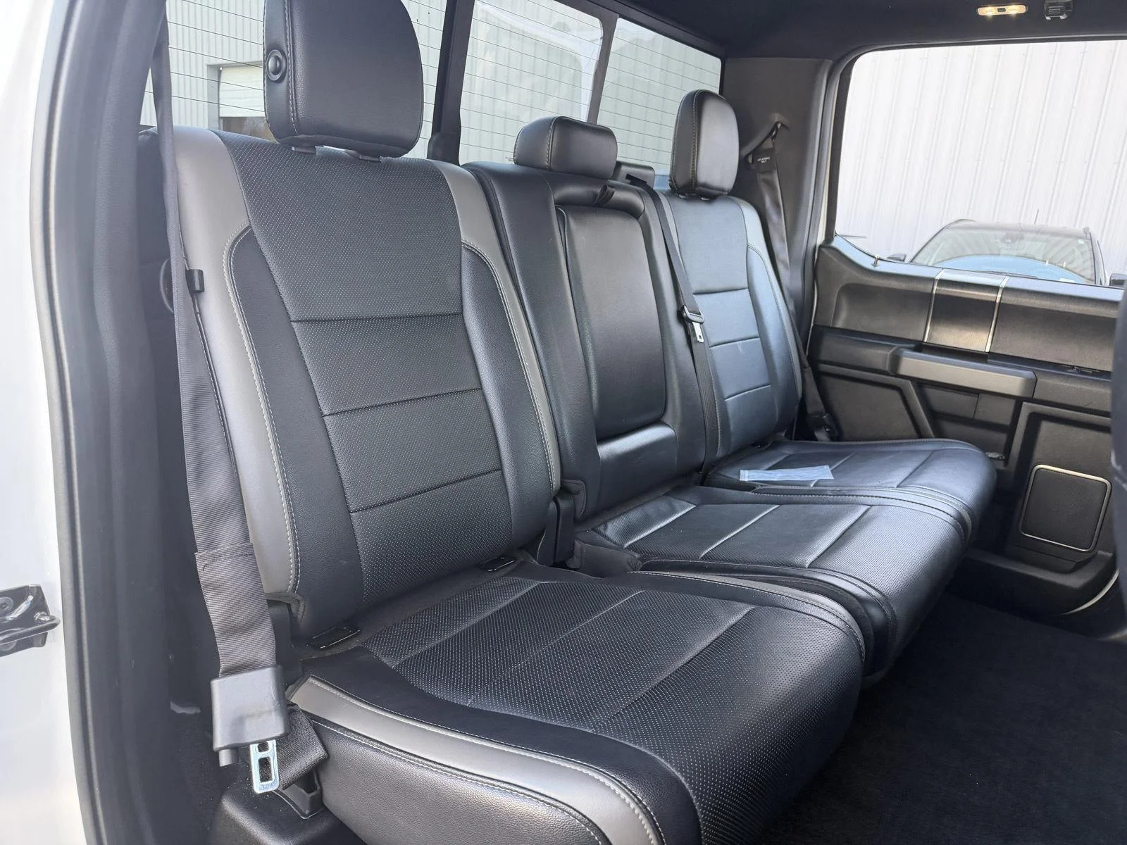 Used 2018 Oxford White Ford Raptor image 21