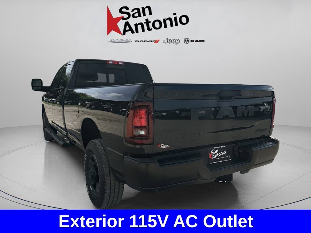 New 2026 Diamond Black Crystal Pearl-Coat Exterior Paint RAM Tradesman image 13