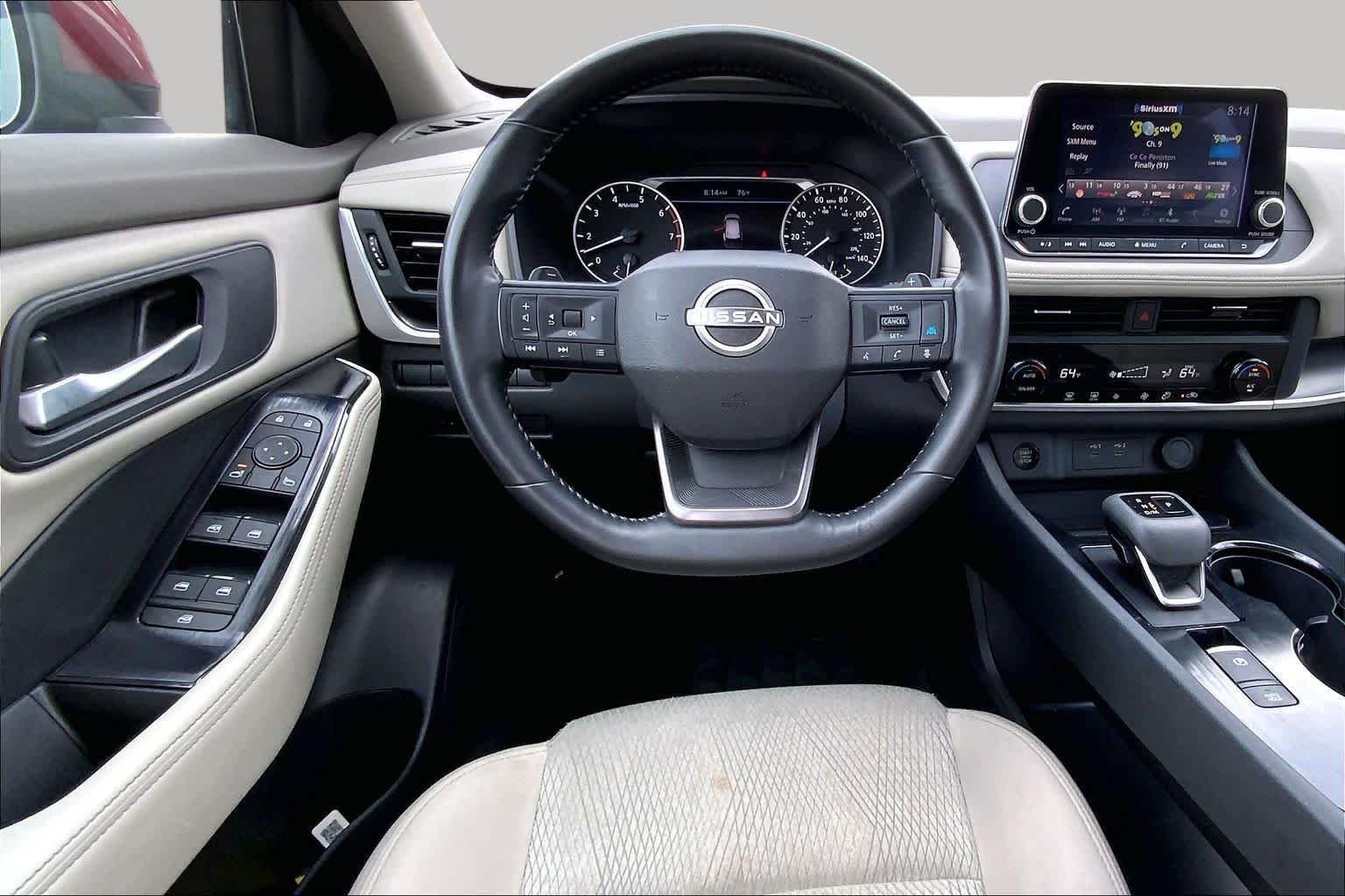 Used 2025 Scarlet Ember Tintcoat Nissan SV image 6