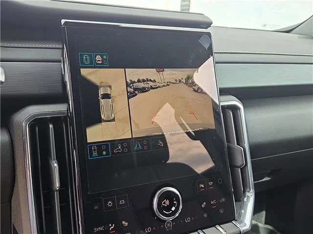 New 2026 Sterling Metallic GMC Elevation image 18