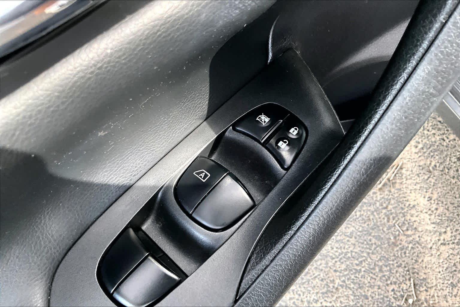 Used 2018 Gun Metallic Nissan 2.5 S image 33