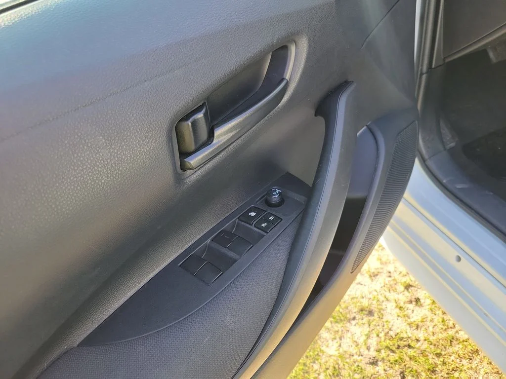 Used 2024 Ice Toyota LE image 12