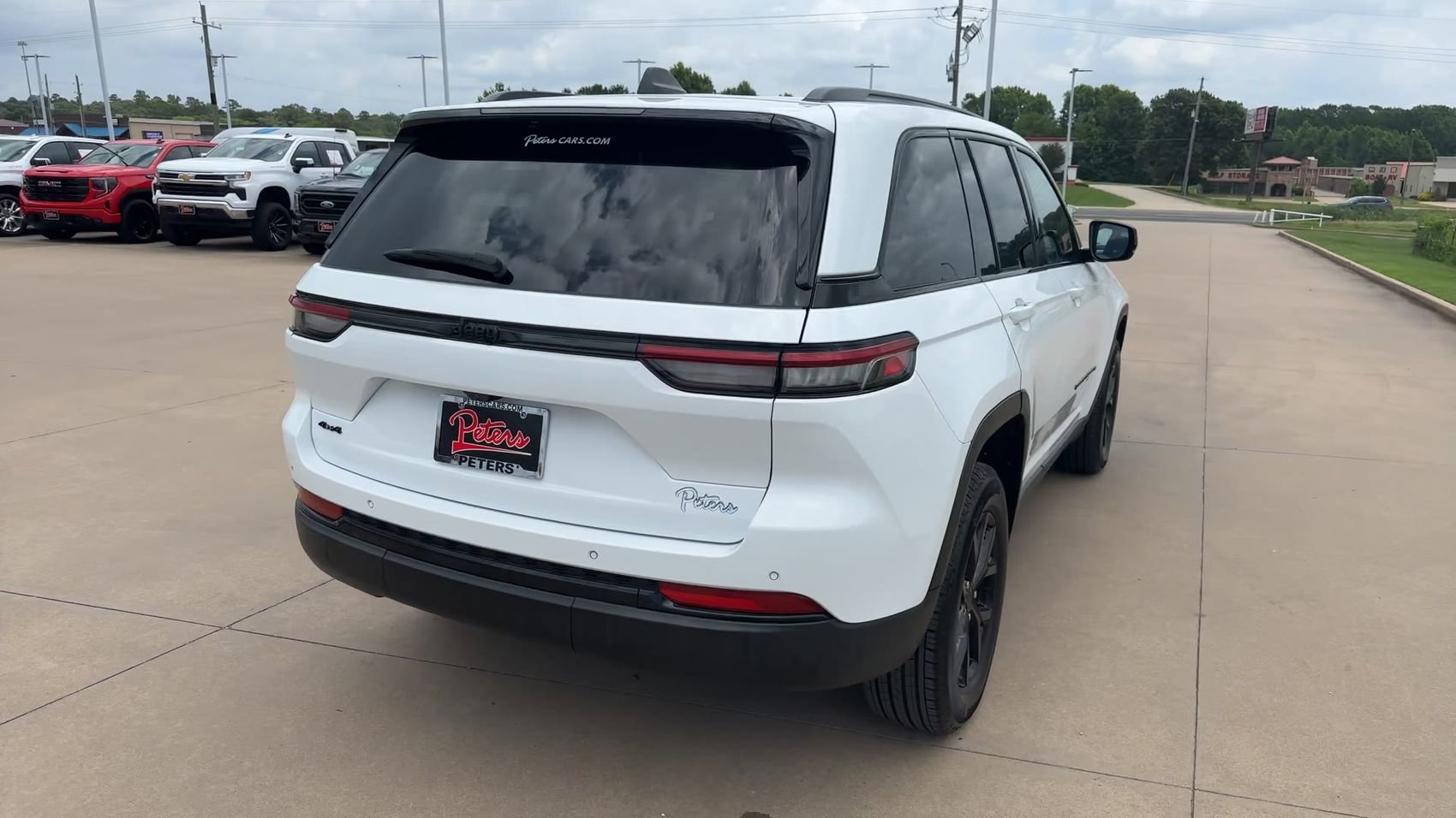 Used 2025 Bright White Clearcoat Jeep Altitude image 8