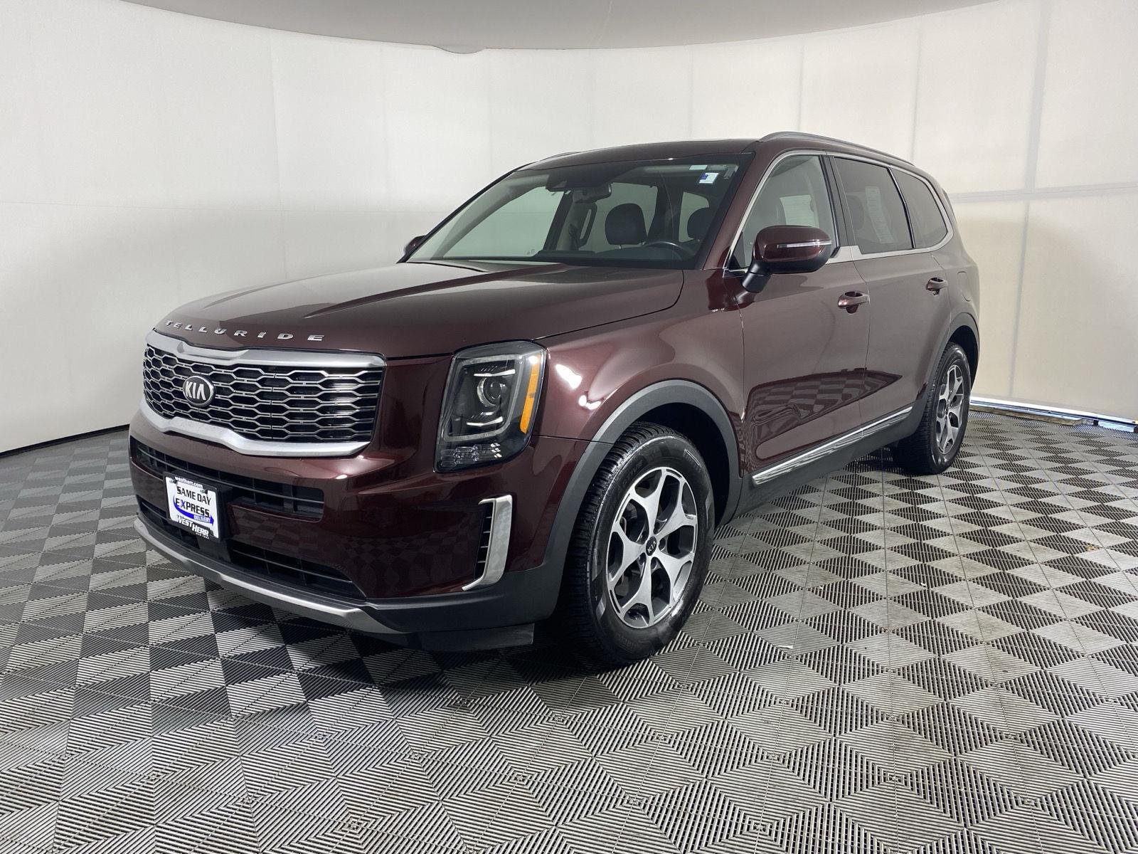 Used 2021 Sangria Kia EX image 3