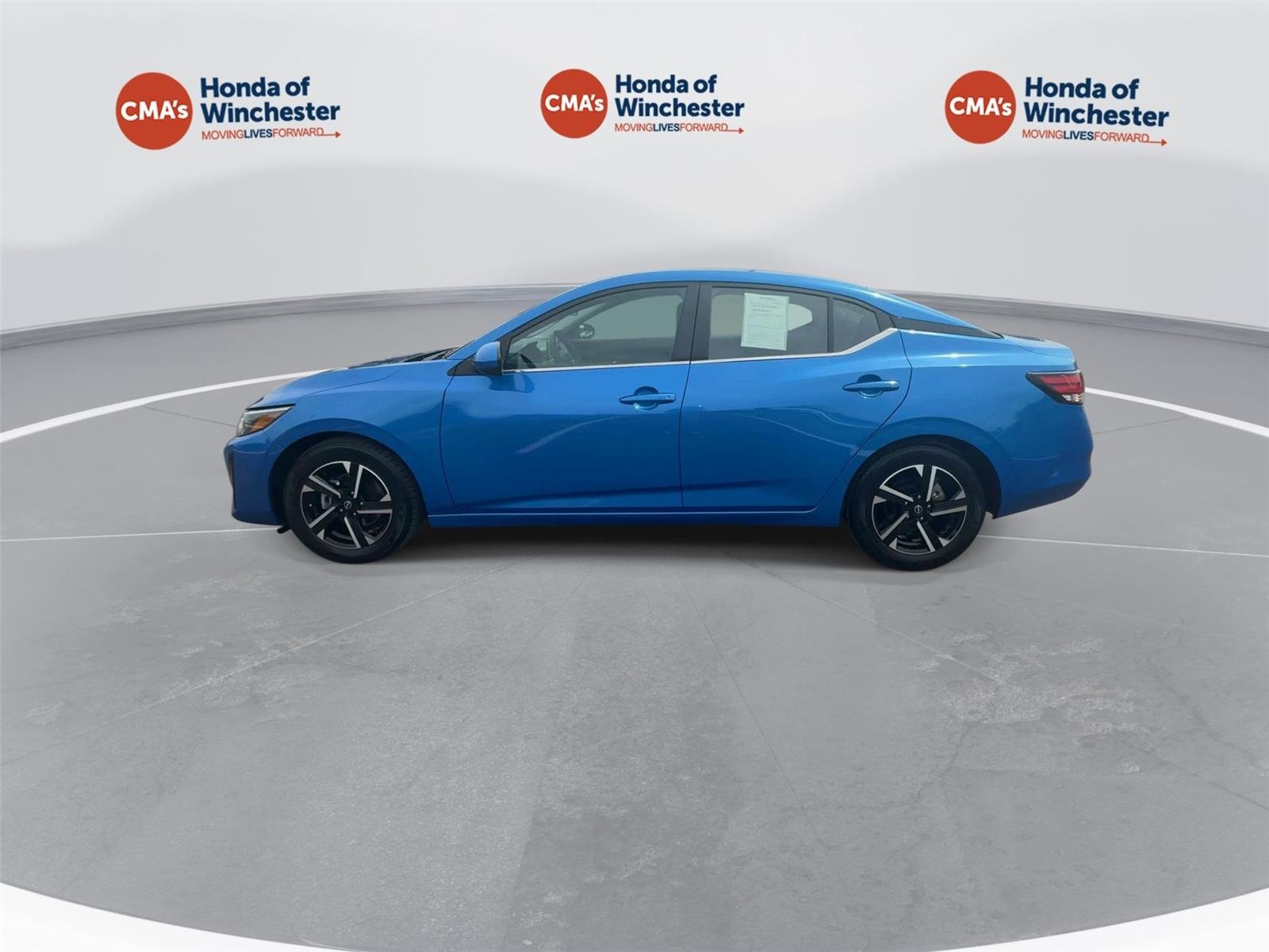Used 2025 Electric Blue Metallic Nissan SV image 5