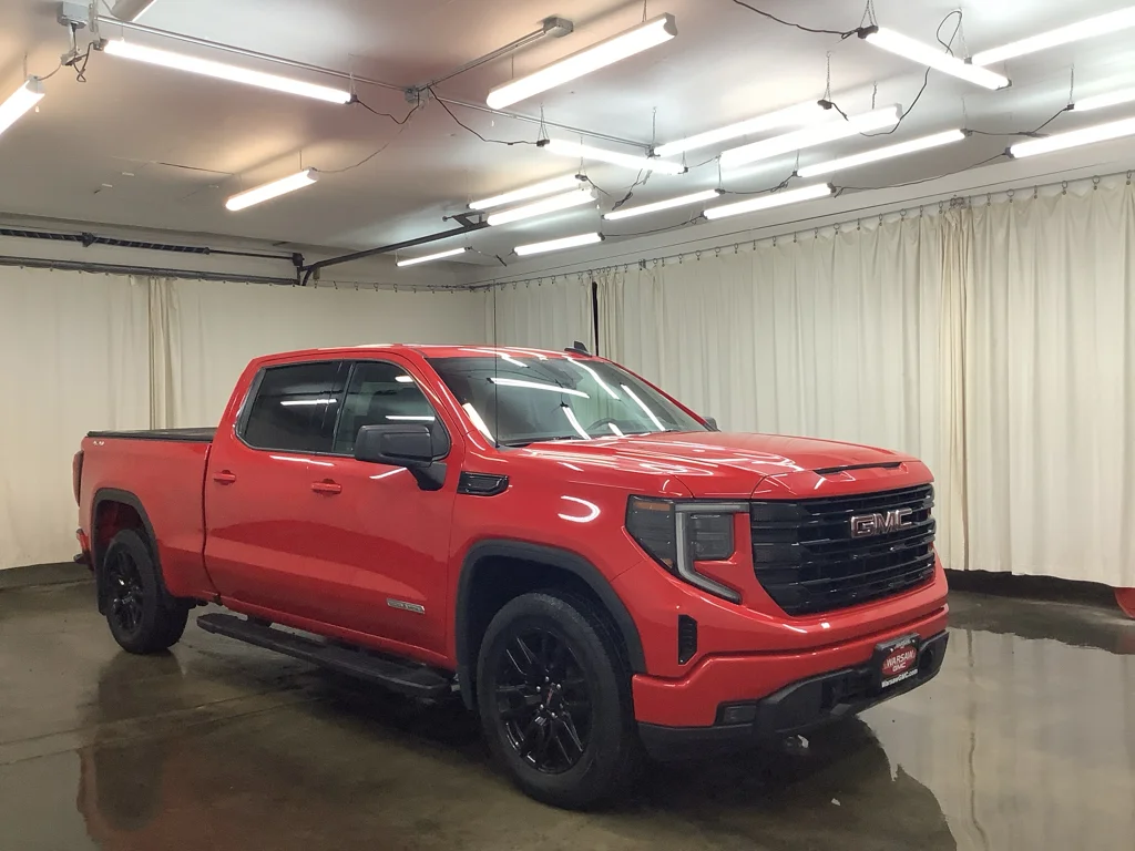 Used 2022 Cardinal Red GMC Elevation image 4