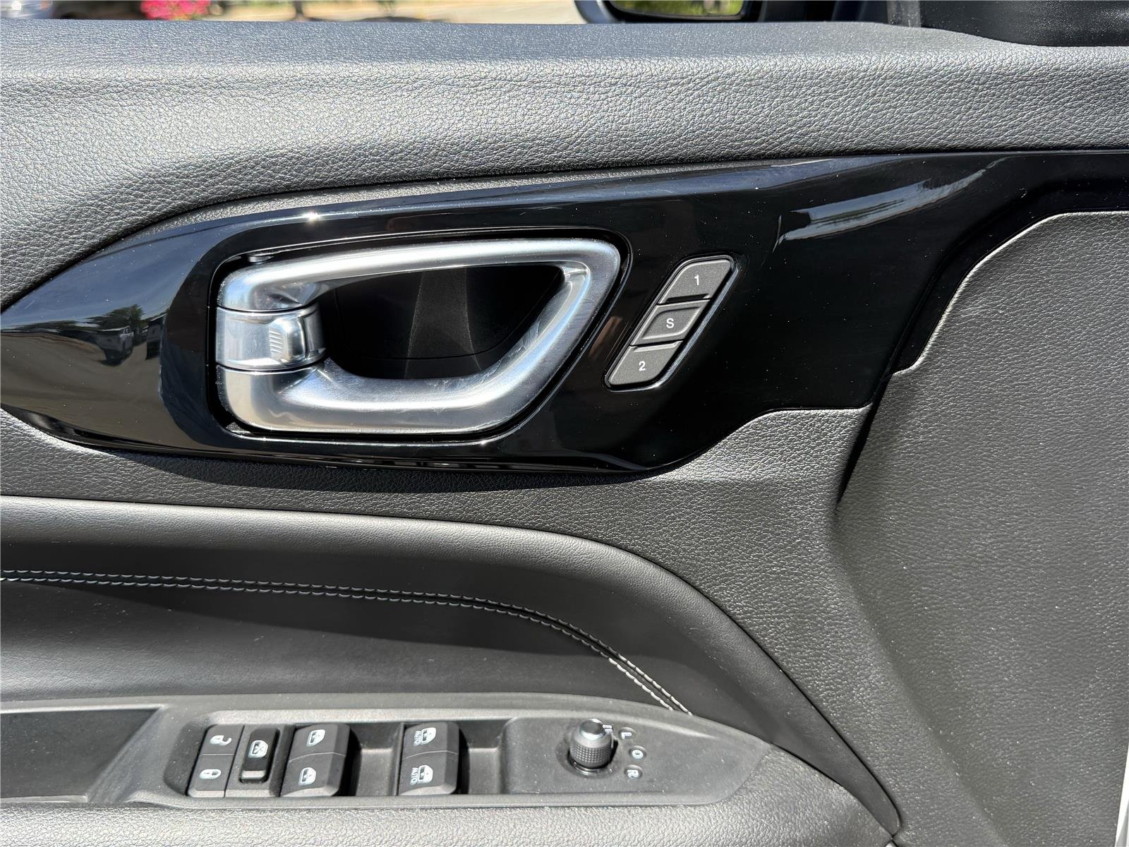 Used 2022 Bright White Clearcoat Jeep High Altitude image 17
