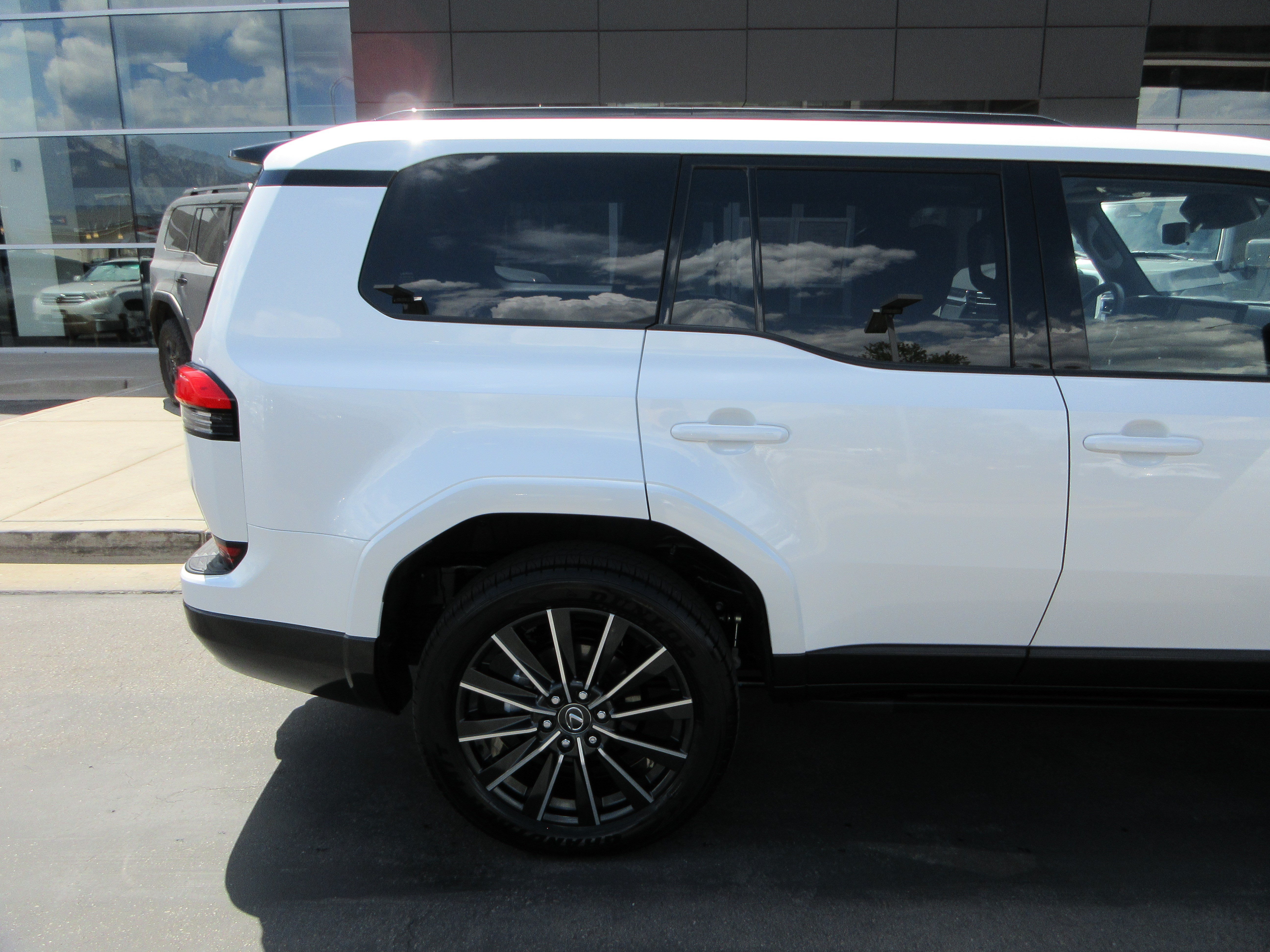 2026 Lexus GX Luxury - Photo 10