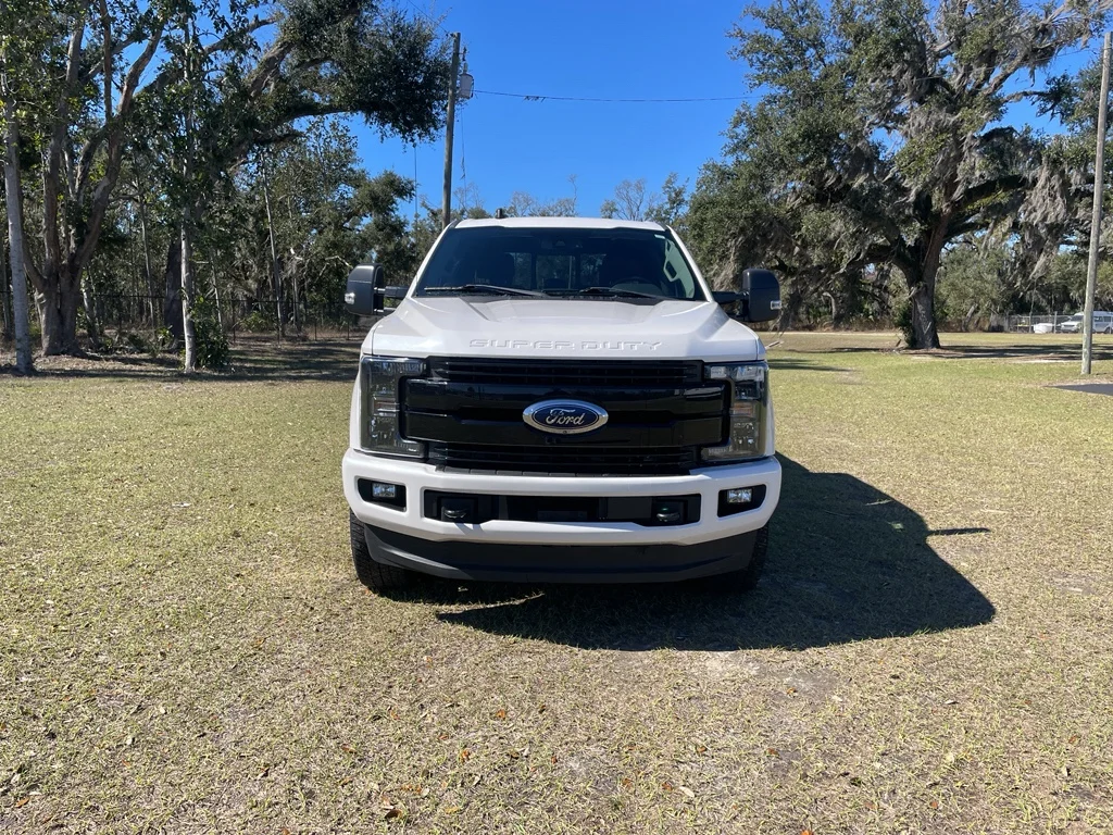 Used 2019 White Platinum Tri-Coat Metallic Ford LARIAT image 8