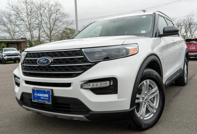 2022 Ford Explorer XLT 4WD's photo