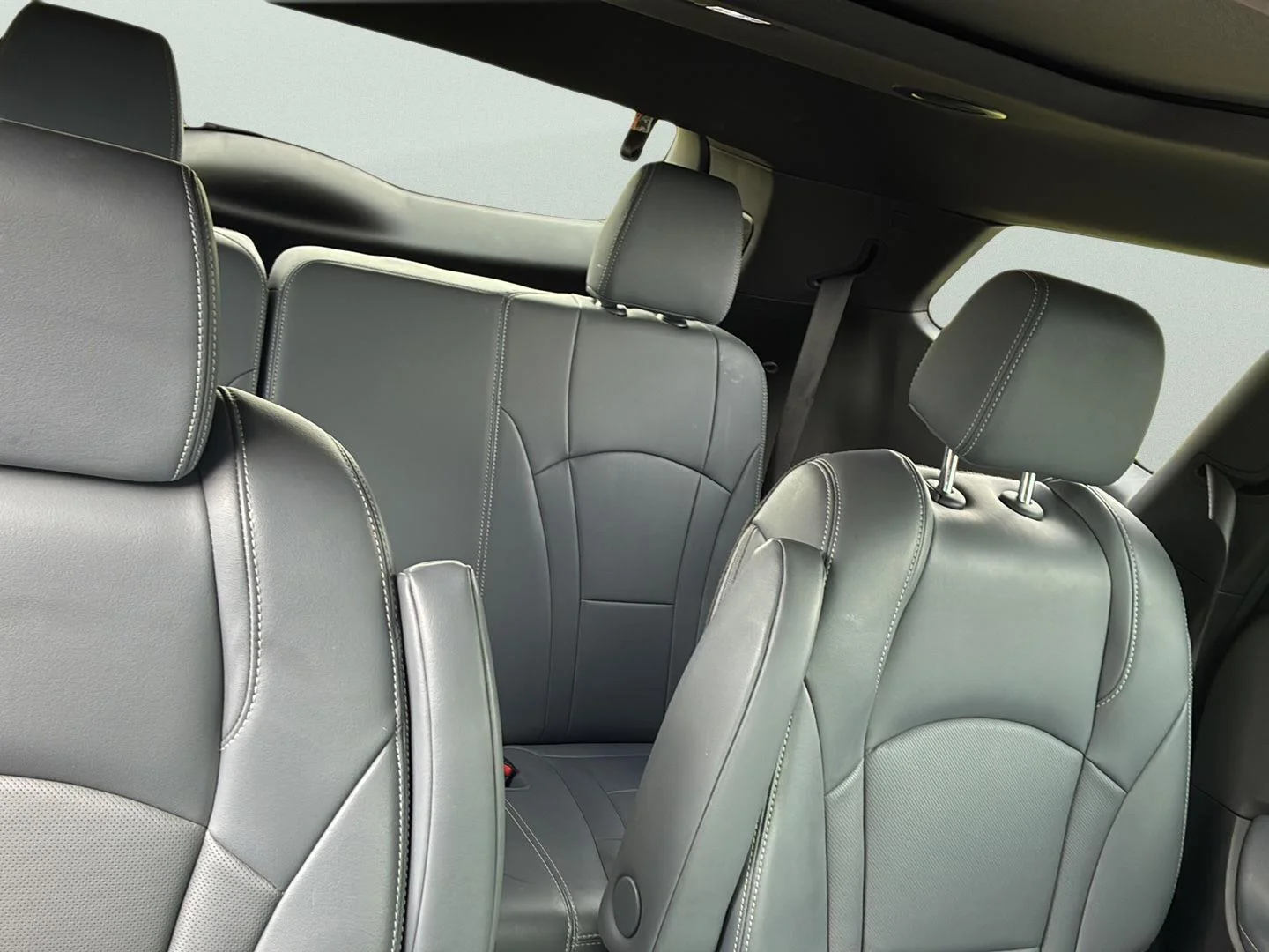 Used 2024 Moonstone Gray Metallic Buick Essence image 10