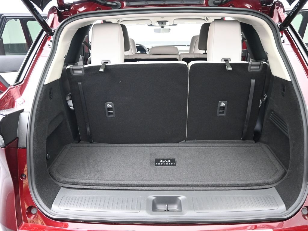 New 2026 Red INFINITI LUXE image 11