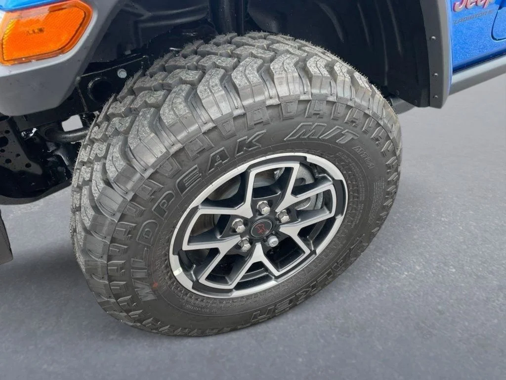 New 2026 Hydro Blue Pearl-Coat Exterior Paint Jeep Rubicon X image 9
