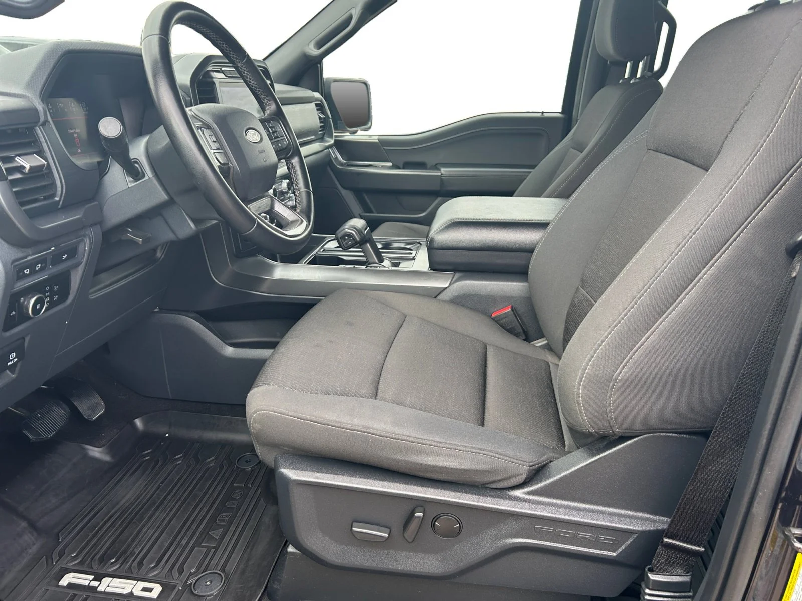 Used 2024 BLACK Ford XLT SuperCrew   EcoBoost™ image 14
