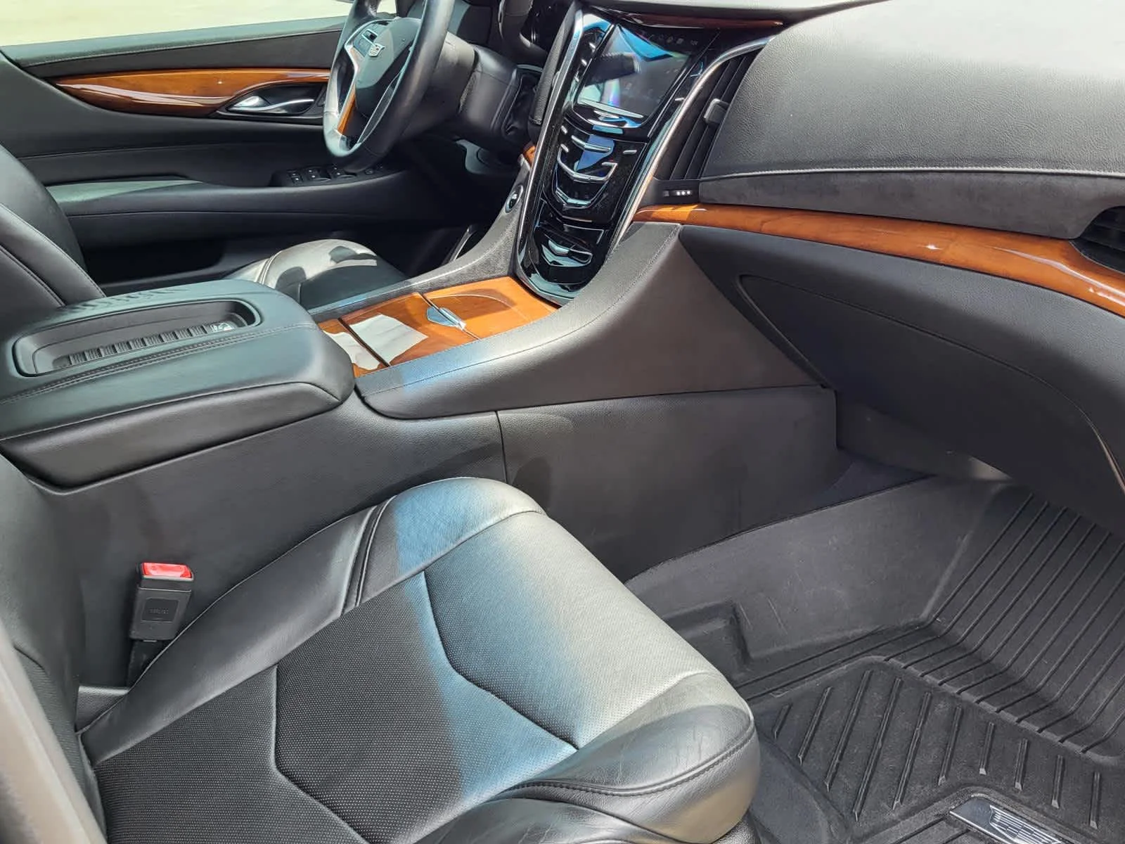 Used 2018 Black Raven Cadillac  image 9