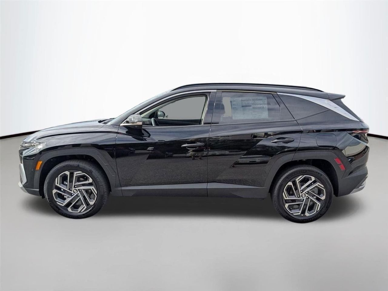 2025 Hyundai Tucson Limited - Photo 8