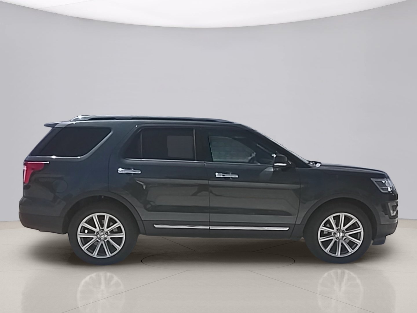 Used 2016 Gray Ford LIMITED image 6