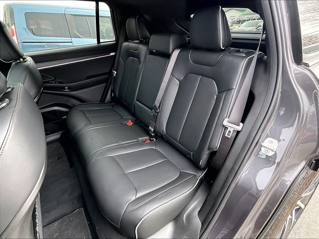 2025 Jeep Wagoneer S Limited - Photo 15