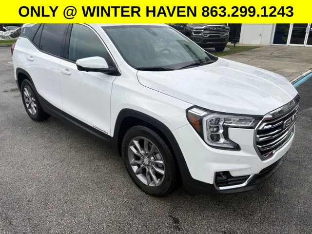 Used 2023 White GMC SLT image 2