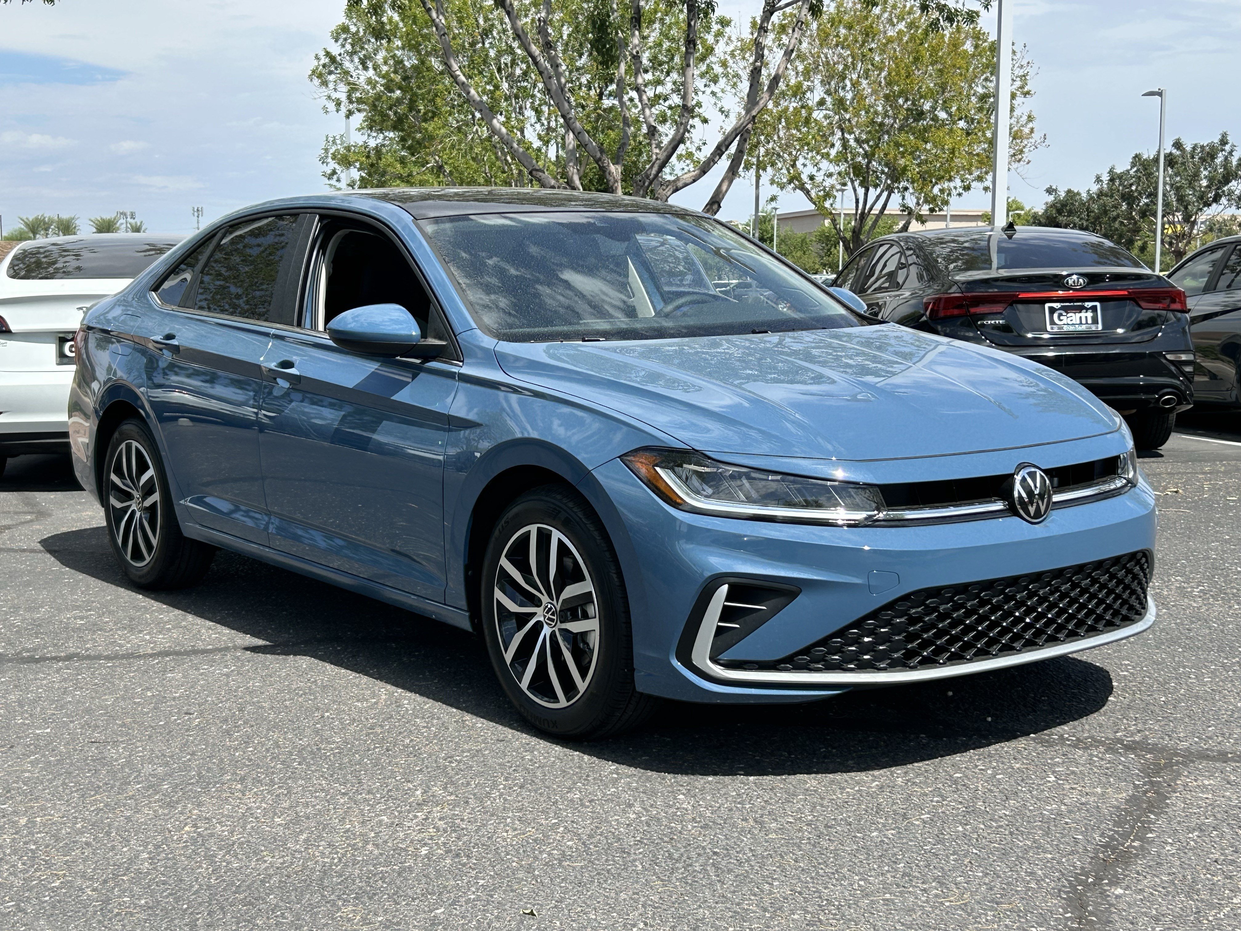 New 2026 Monterey Blue Pearl Volkswagen SE image 4