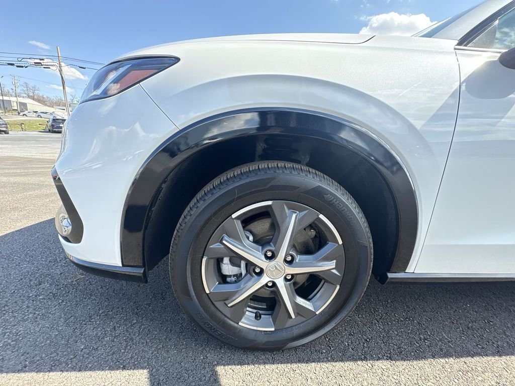Used 2023 White Honda EX-L image 18