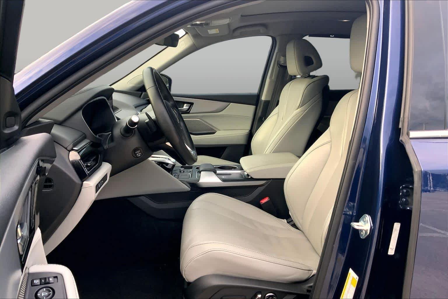 Used 2024 Fathom Blue Pearl Acura w/Technology Package image 8