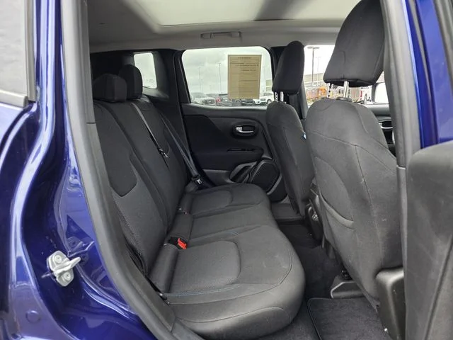 Certified Used 2021 Jetset Blue Clearcoat Jeep Latitude image 28