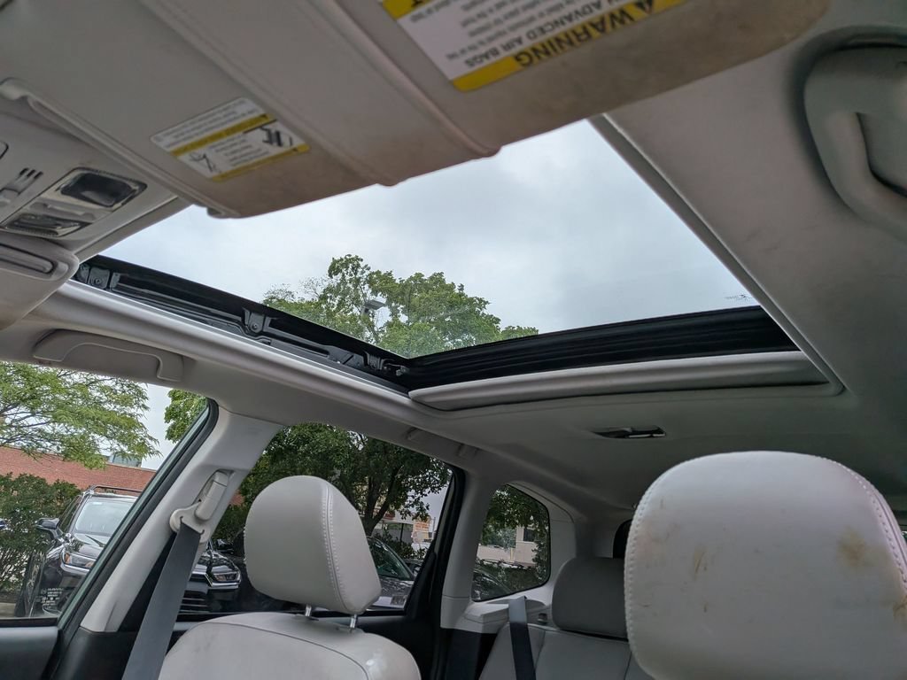 Used 2014 Green Subaru 2.5i Limited image 6