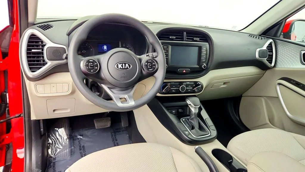 Used 2020 Inferno Red Kia LX IVT image 12