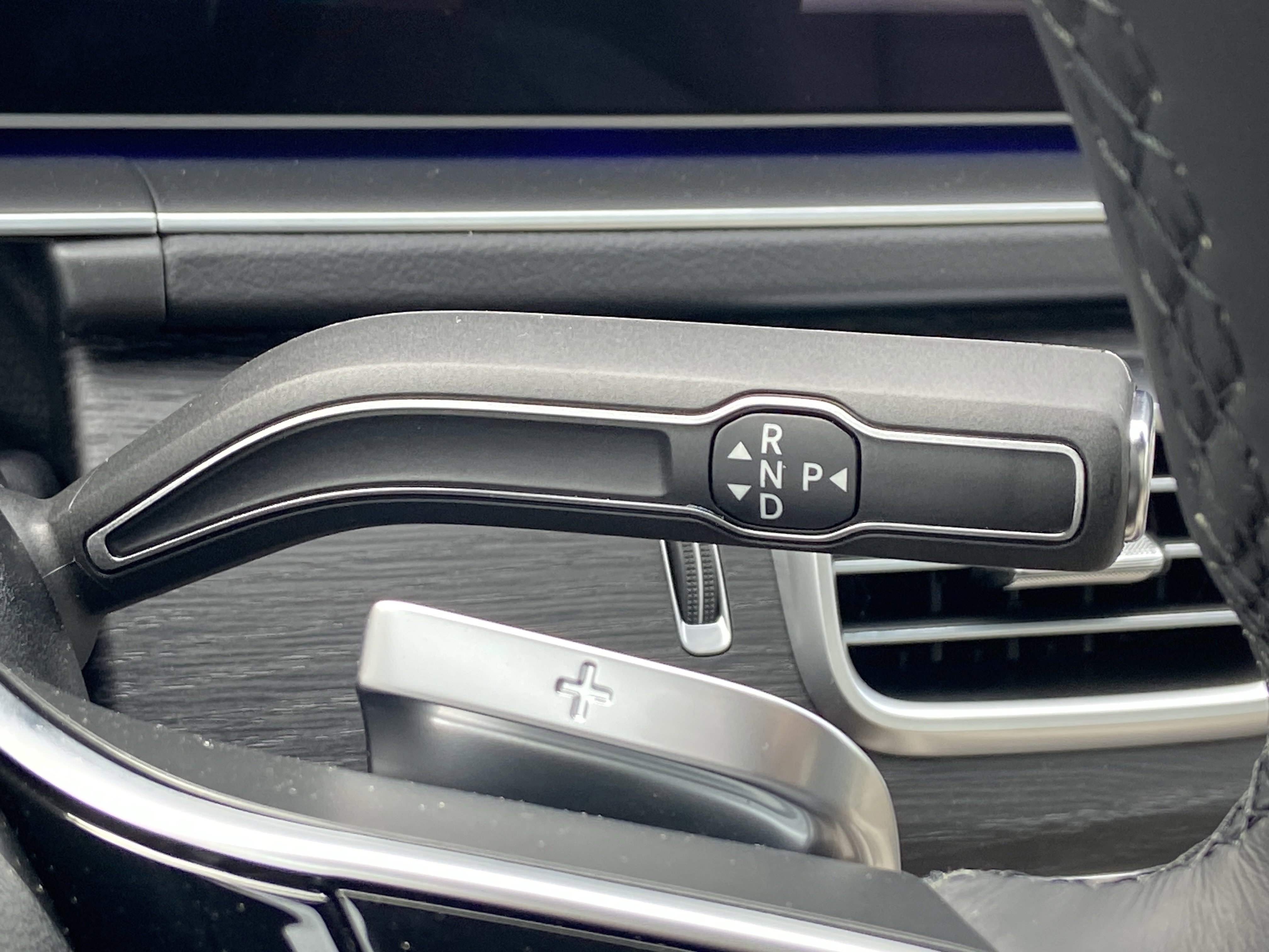 New 2026 Selenite Grey Metallic Mercedes-Benz GLE 450 4MATIC® SUV image 26