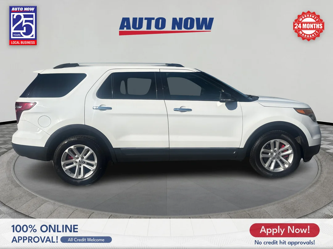 Used 2015 White Ford XLT image 7