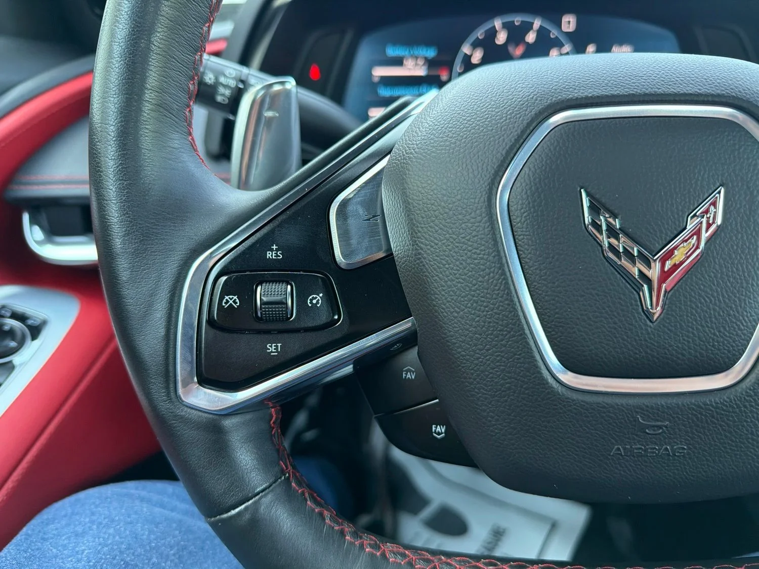 Used 2020 Silver Chevrolet Stingray image 17