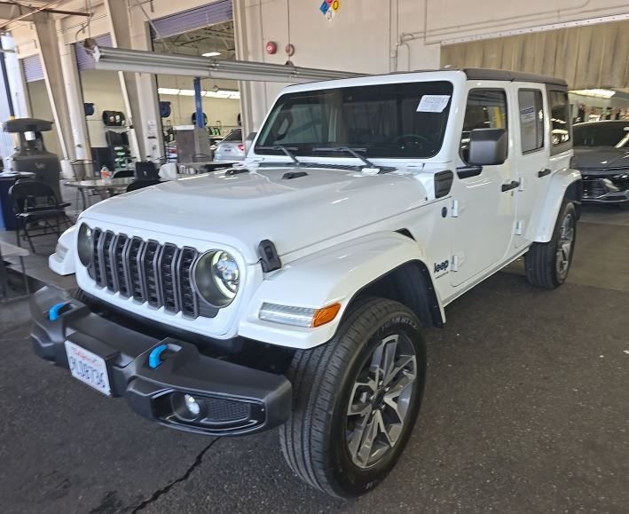 Used 2024 White Jeep Sport S 4xe image 1