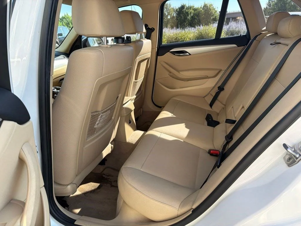 Used 2015 White Metallic BMW sDrive28i image 11