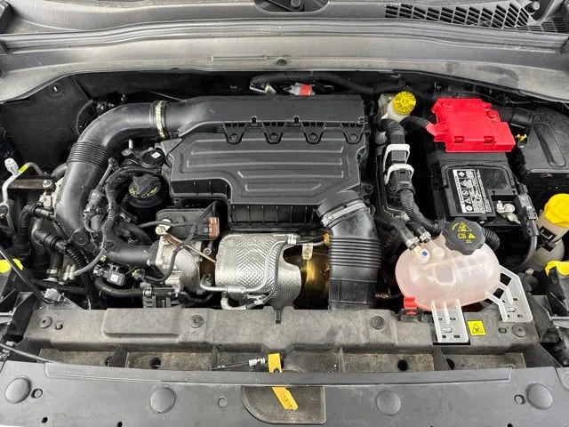 Used 2023 Black Jeep Latitude image 19