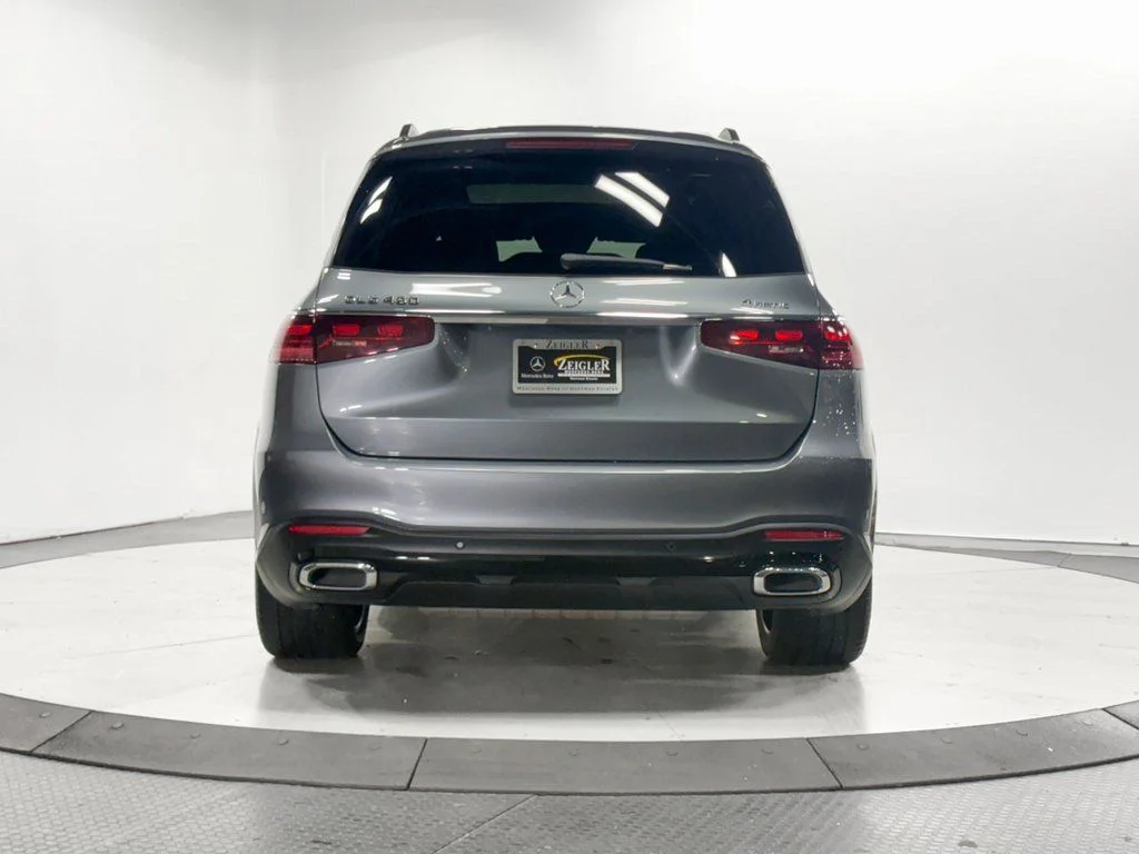 Used 2024 Selenite Gray Metallic Mercedes-Benz GLS 450 image 31