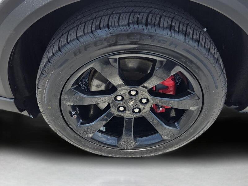 Used 2021 White Metallic FORD ST 4WD image 9