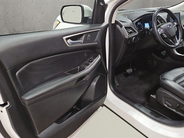 Used 2023 White Ford SEL image 11