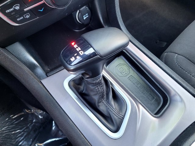 Used 2023 White Dodge SXT image 19