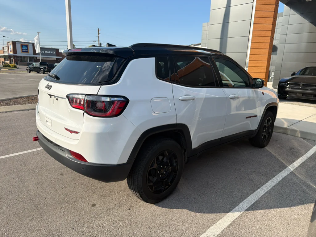 Used 2024 Bright White Clearcoat Jeep Trailhawk image 3
