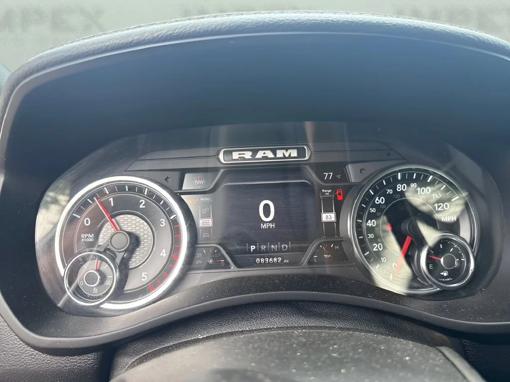 Used 2022  Ram Laramie image 14