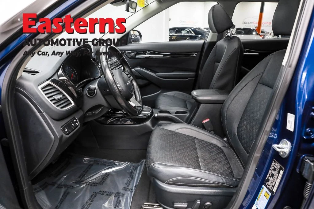 Used 2022 Blue Kia EX image 14