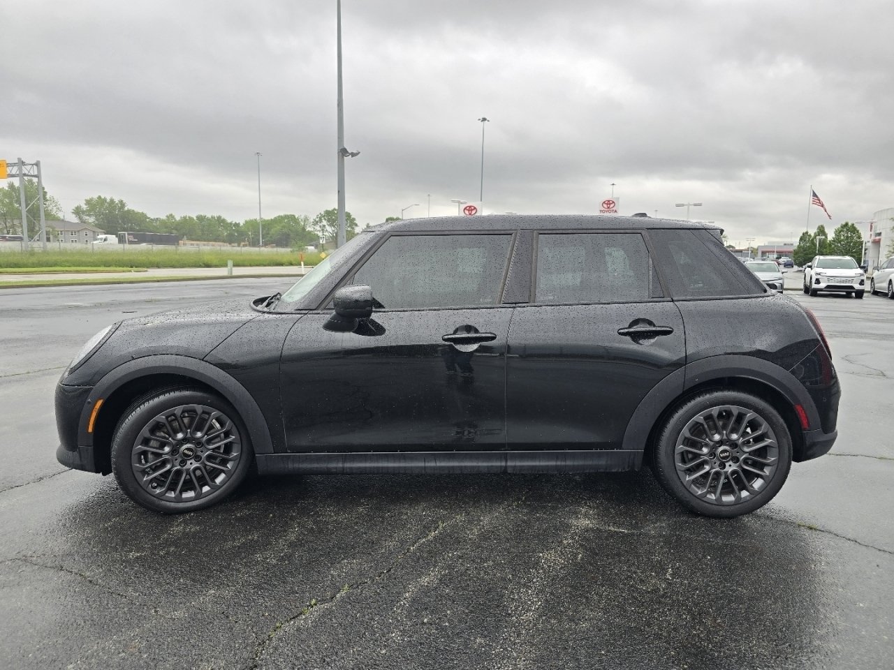 Used 2026 Black MINI Signature Plus image 12