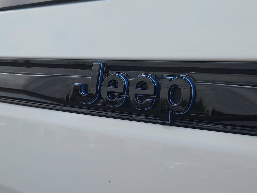 Certified Used 2022 White Jeep Trailhawk 4xe image 25