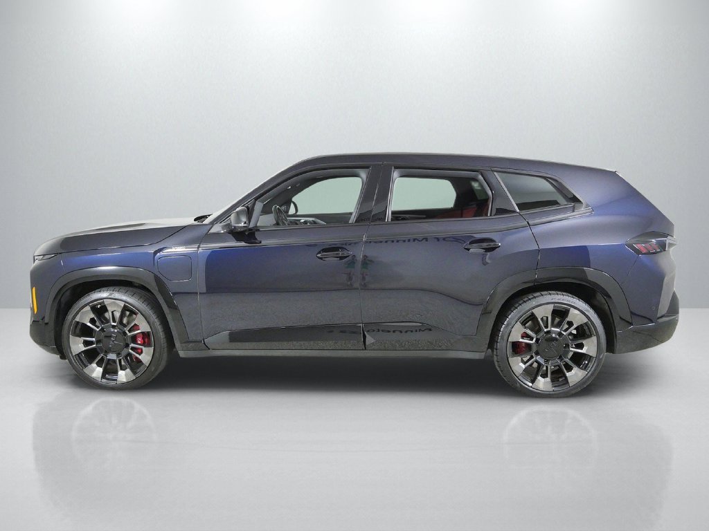 Used 2023 Carbon Black Metallic BMW Base image 16