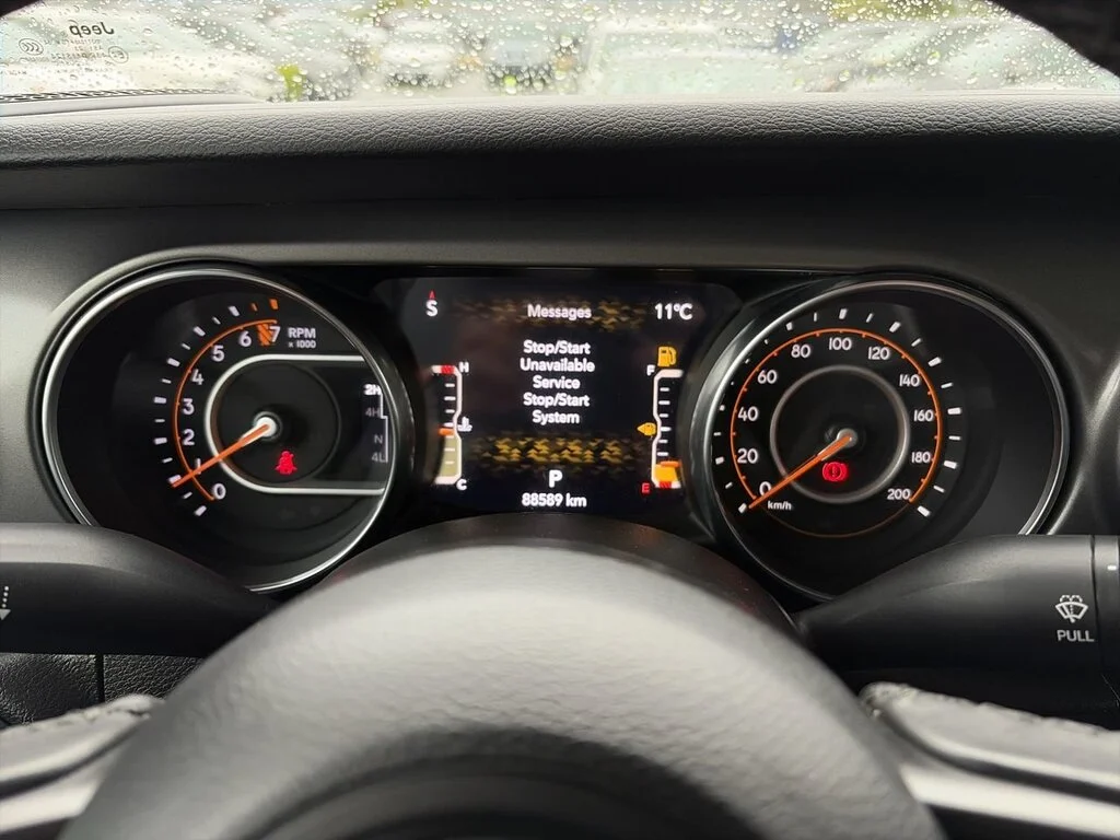 Used 2021  Jeep Sport Technology Group   Cold Weather Group image 23