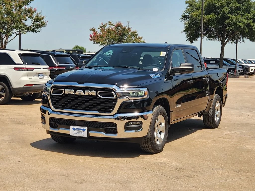 New 2026 Diamond Black Crystal Pearl-Coat Exterior Paint RAM Big Horn/Lone Star image 2