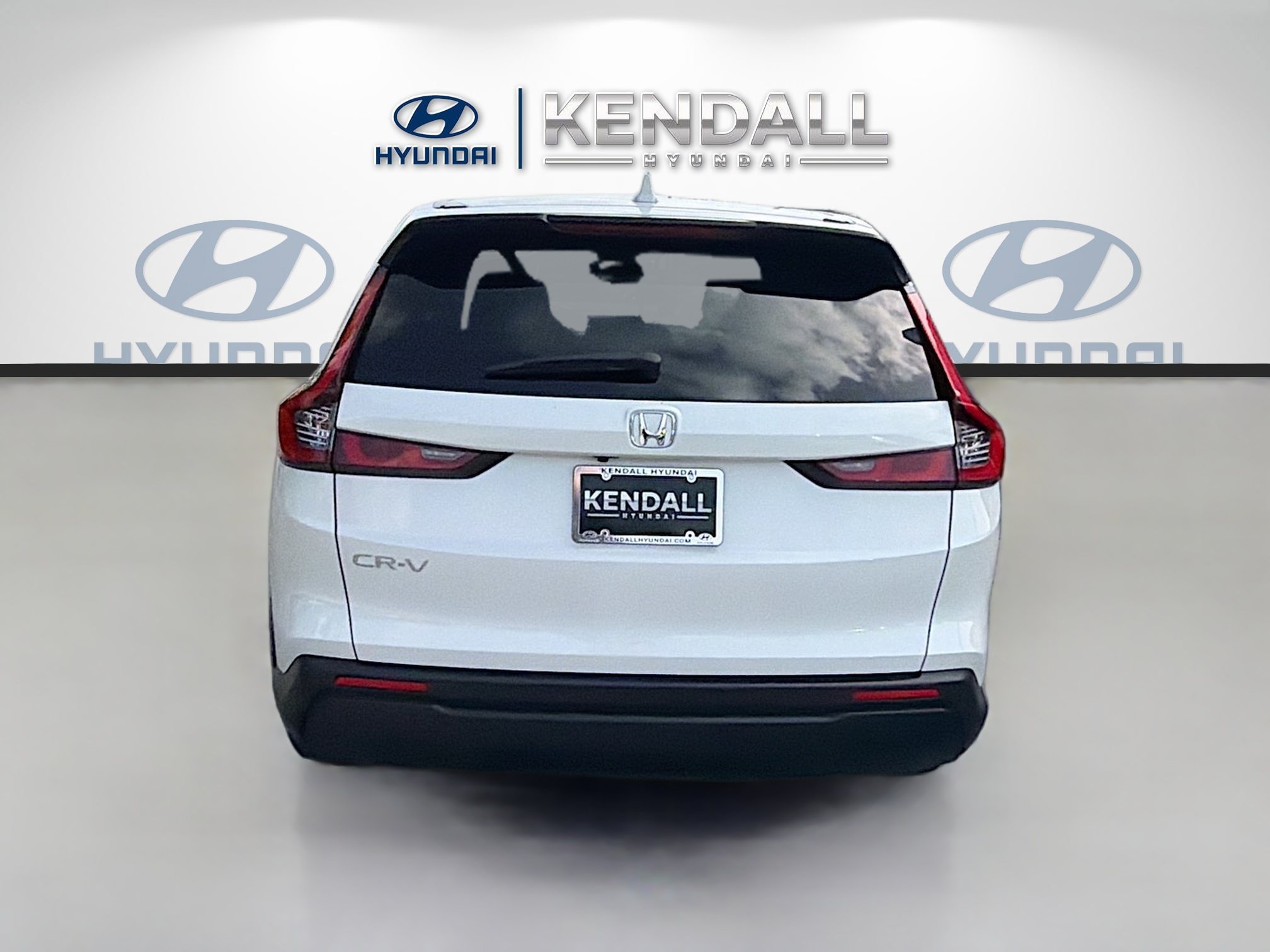 Used 2024 sparkle silver metallic Honda EX image 5